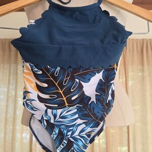 PAT PAT - Girls Swimsuit 1 piece - Size 3-4 yrs. - Palm Leaf Print